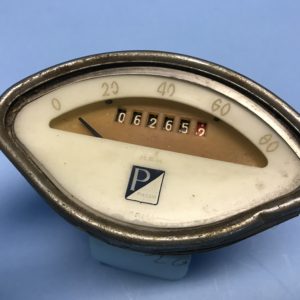 Vespa clamshell speedo